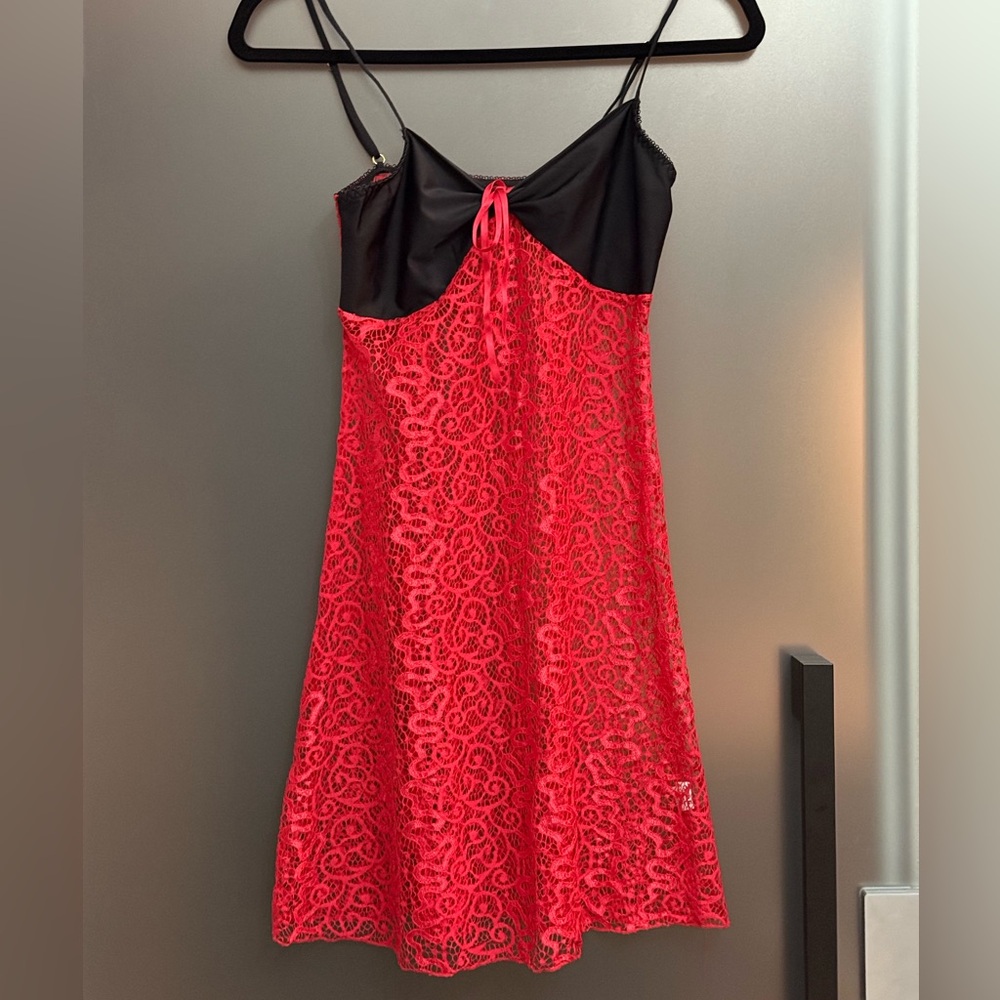 Nightgown lace